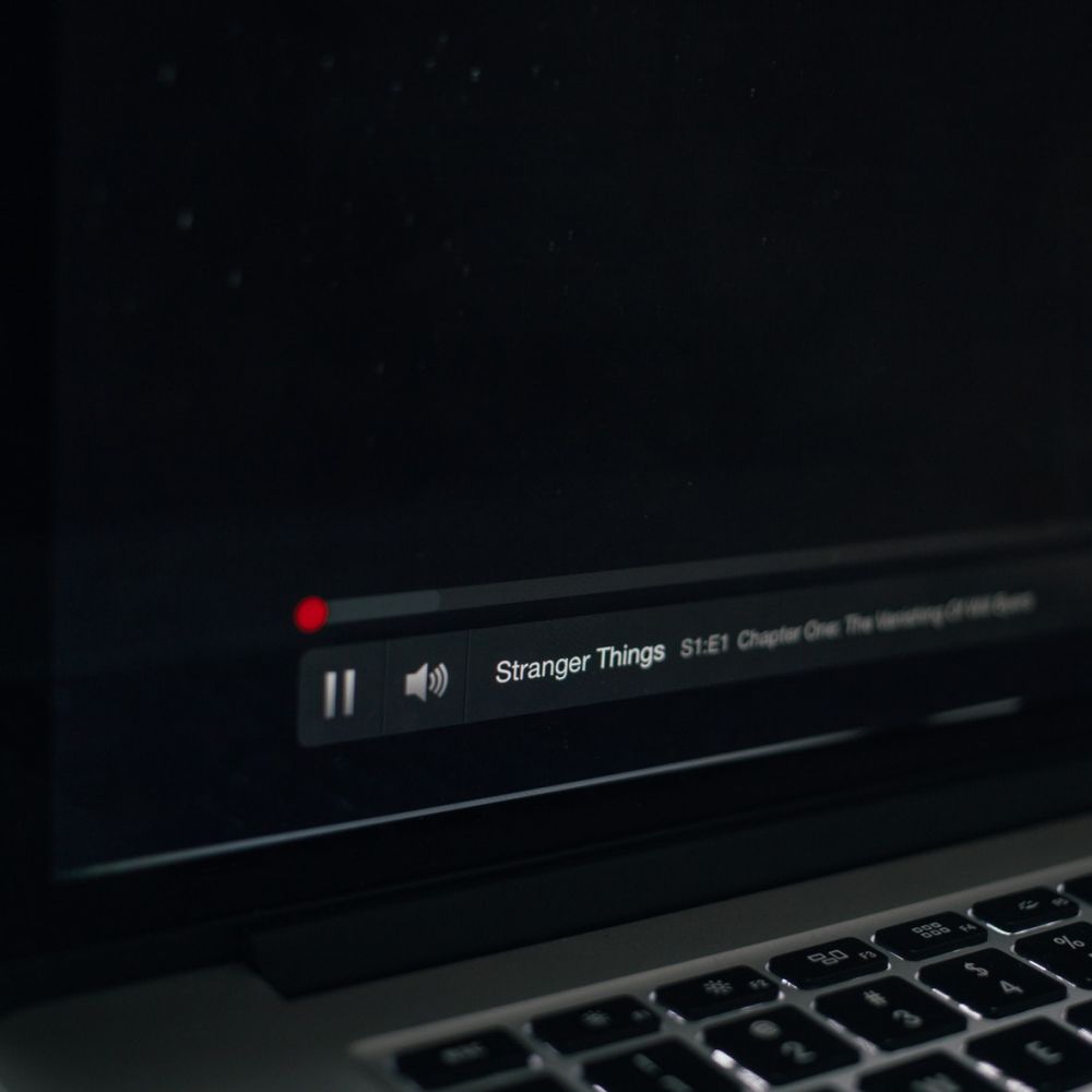 picture showing a netflix episode of stranger things that is paused